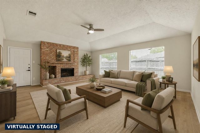 2775 Glen Haven Dr — Meadow Bend