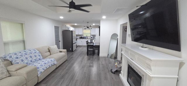 2303 Thomas Ave — Red Bluff Terrace Sec 02