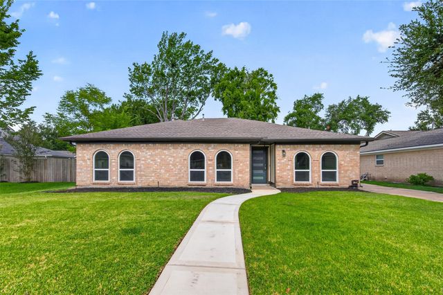 1307 Hitherfield Dr — Covington Woods Sec 3