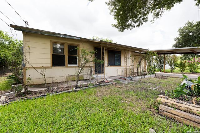 204 3RD ST — CONVERSE HEIGHTS
