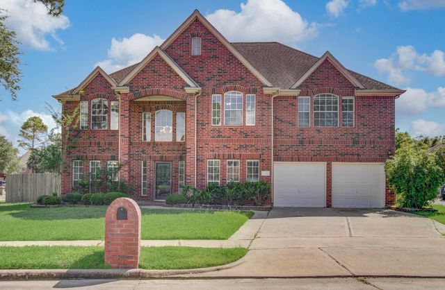 1402 Pine Knot Ct — Pine Hollow Sec 2-A 2b