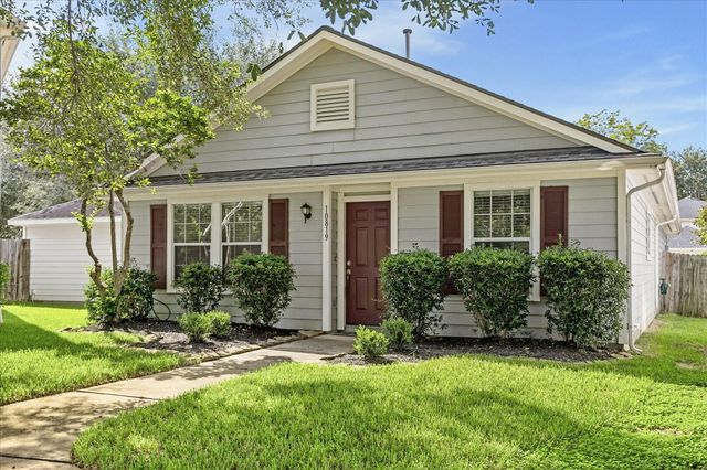 10819 Cobblecreek Way — Sienna