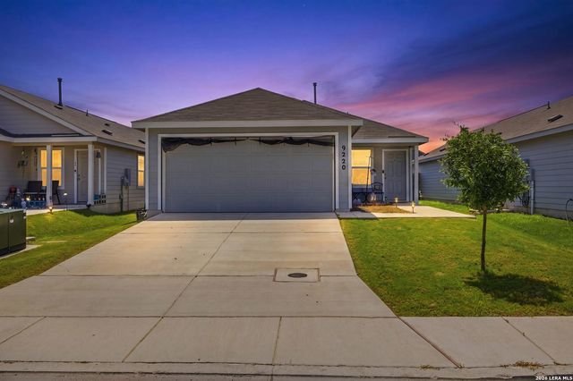 9220 James Bowie — NAVARRO RANCH