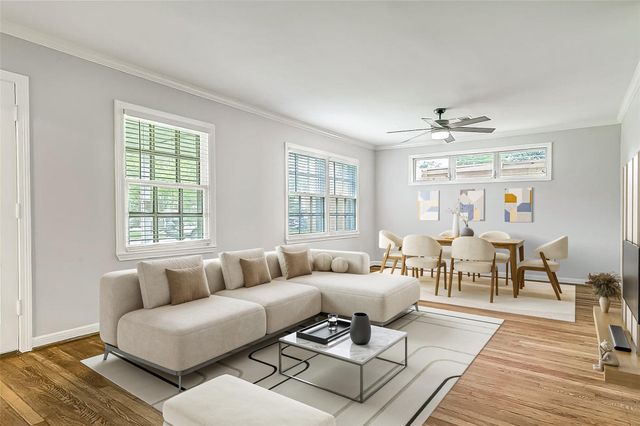 5217 Locust St — Bellaire
