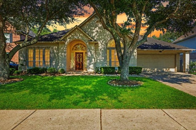 3010 Ravensport Dr — Crestwood Cove At Silverlake
