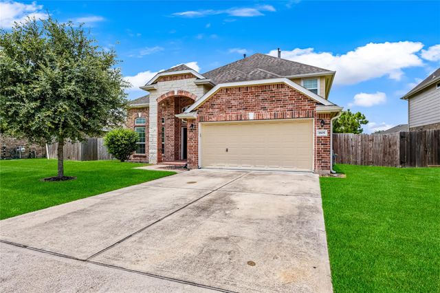 1805 Majestic Oak Dr — Oakbrook Estates