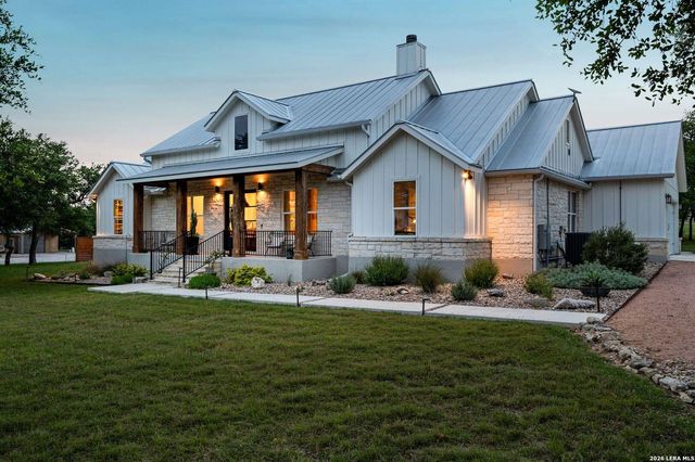 2009 Axis Circle — VINEYARD RIDGE