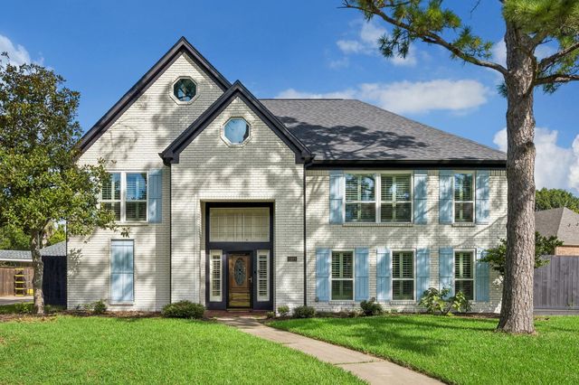 2121 Kildare Dr — Green Tee Terrace Sec 03