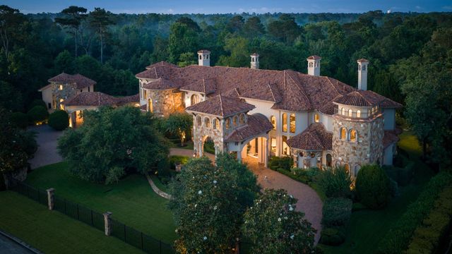 66 Hallbrook Way — The Woodlands Carlton Woods Creekside 09
