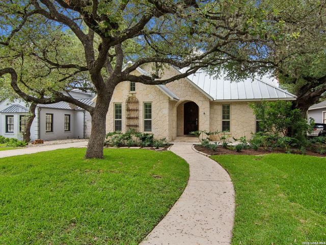 310 Castano Avenue — ALAMO HEIGHTS