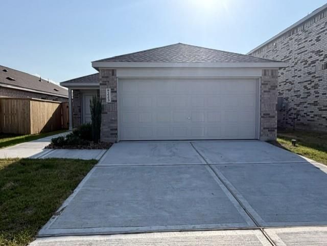9223 Burch Eagle Ct — Pelly Place