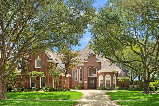 3319 Oakland Dr — Cypress Glen