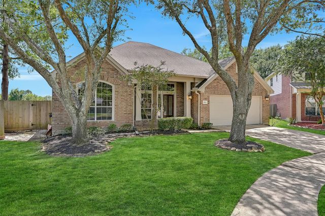 3902 Amerson Ct — Fieldstone Village At Silverla