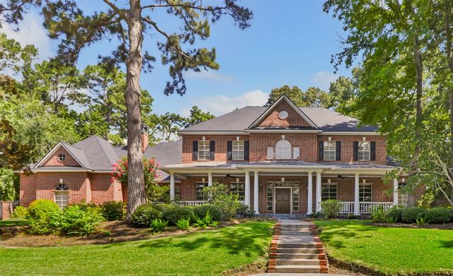 1506 Sheltering Oaks Ln — Kings Point Village