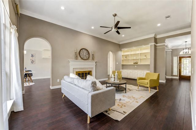 3223 Richland Dr — Lakes Of Edgewater Sec 1
