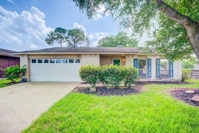 3023 Quail Valley East Dr — Quail Valley East Sec 1