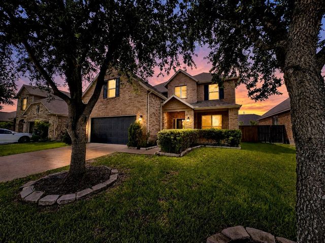 1908 Sunset Terrace Ln — ENCLAVE AT HIGHLAND GLEN