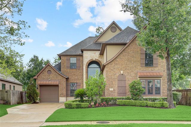 7018 Fall Creek Ln — Sienna