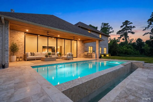 25210 Elijah Ct — Twelve Oaks Sec 01