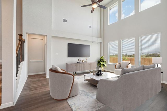 5526 Knight Ct — Kingdom Heights
