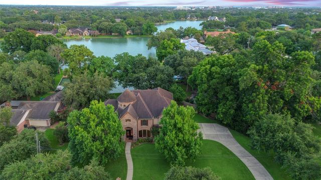 702 Piedmont St — Venetian Estates