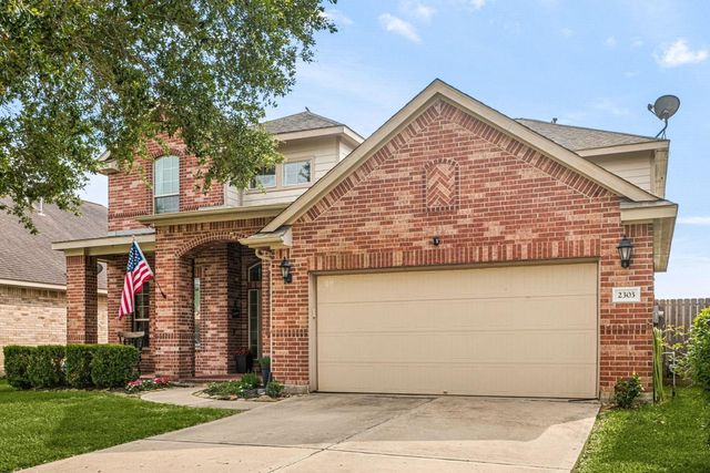 2303 Crescent Water — Kingdom Heights