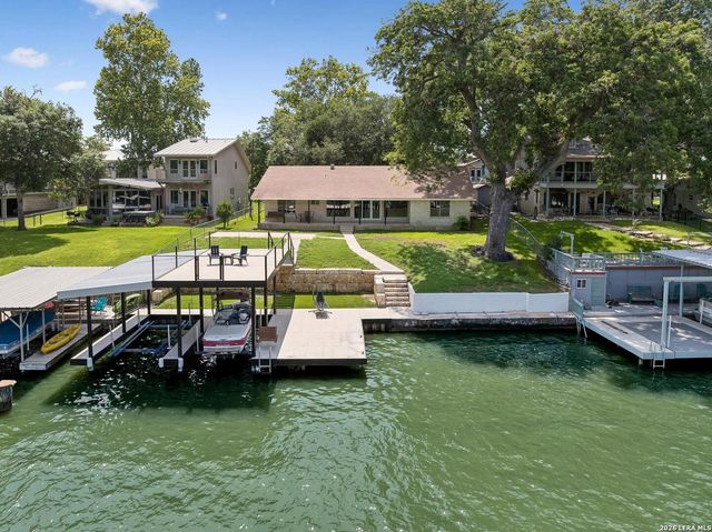 611 Lake Placid Dr — LAKE PLACID ESTATES