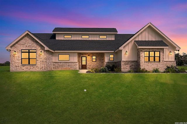 156 FIREWHEEL LOOP — VILLAS LAS FLORES