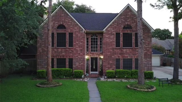 9726 New Kent Dr — Waterford Sec 1