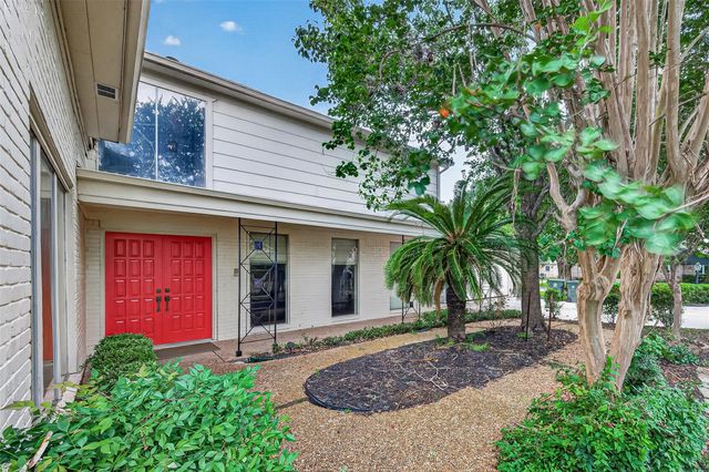 2714 Fairway Dr — Sugar Creek Sec 1