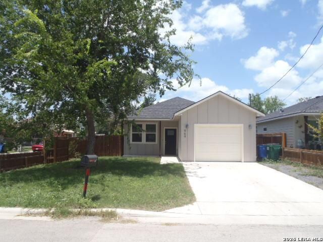 964 ALLENDE ST — Apache