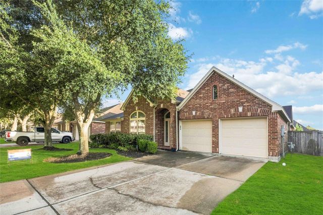 13615 Rainwater Dr — Shadow Creek Ranch