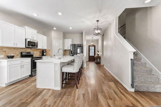 245 HANOVER PL — THE HEIGHTS OF CIBOLO