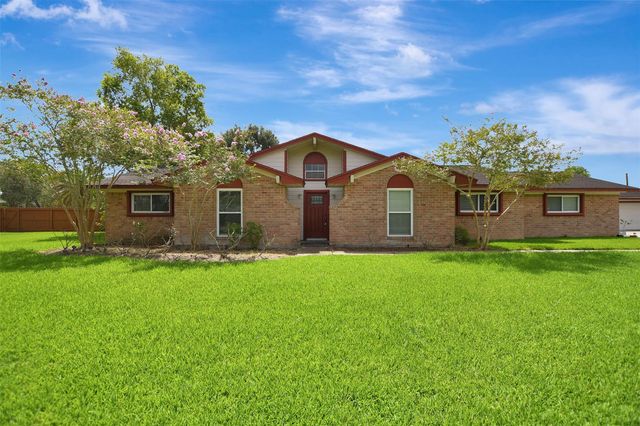 2509 Longwood Dr — Longwood Park