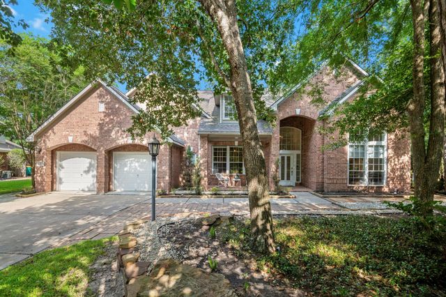 10 Newland Ct — Wdlnds Village Alden Br 45