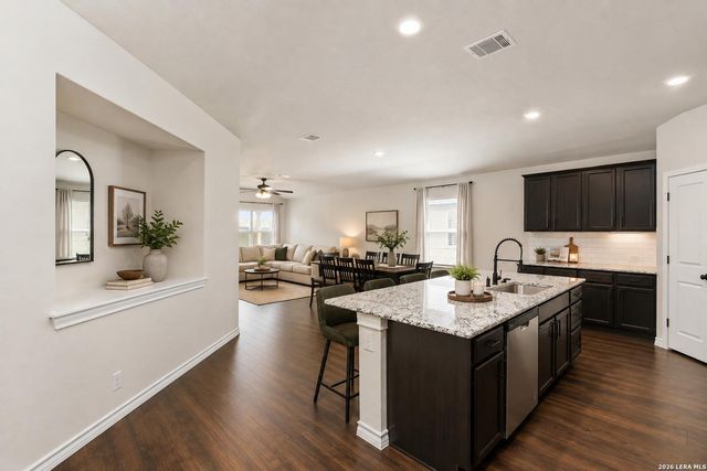 808 Red River — RED RIVER RANCH