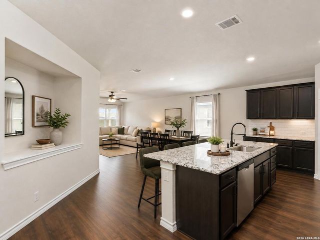 808 Red River — RED RIVER RANCH