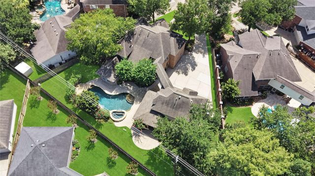 11502 Pecan Canyon Ct — Lakewood Grove