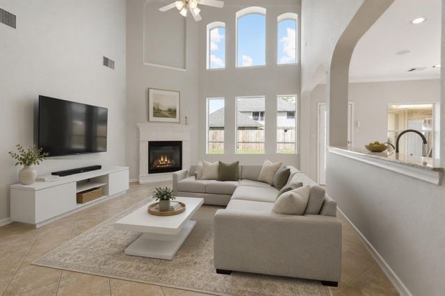 2903 Weatherford Ct — Weatherford Ph I At Silverl
