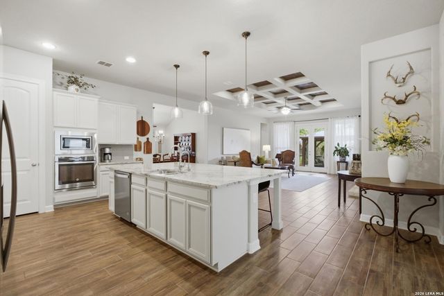 432 Whistlers Way — SINGING HILLS