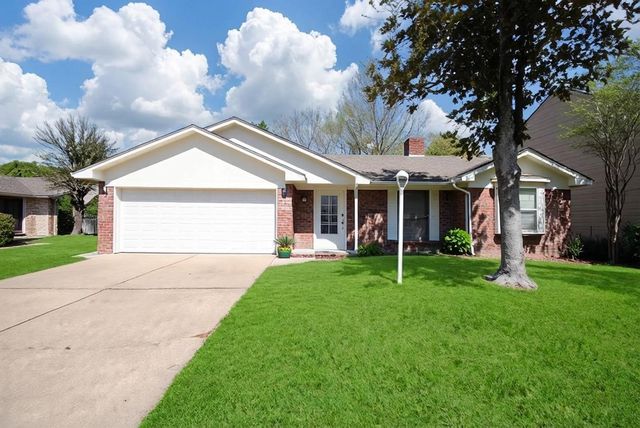 1906 Quail Grove Ln — Quail Valley East Sec 5