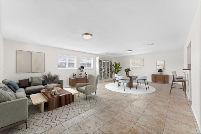 7302 Jones Dr — Magnolia Heights