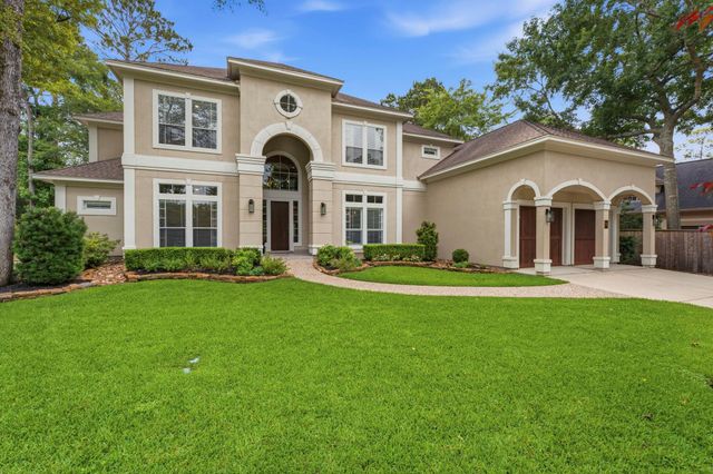 30 Freestone Pl — Wdlnds Village Alden Br
