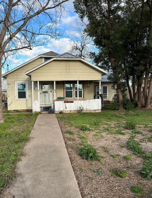 2923 Lilac St — Golden Acres Sec 02