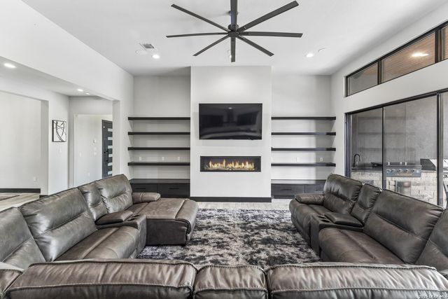 993 JENNY LEIGH TRL — BELLE OAKS RANCH PHASE II