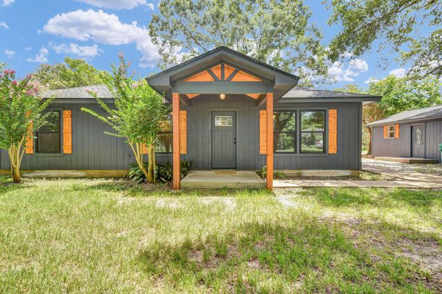 4922 County Road 937b — H T & B R R