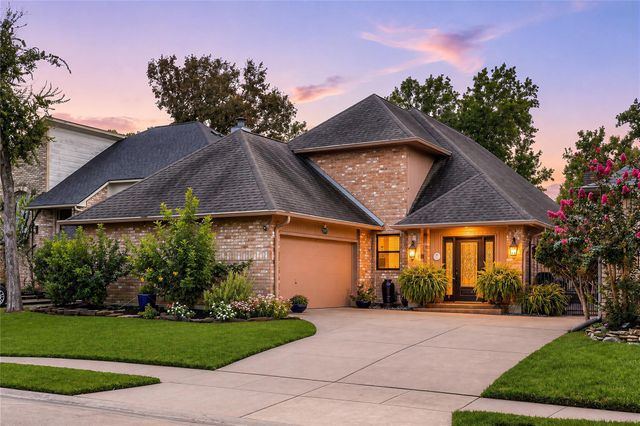 1727 Mayweather Ln — Pecan Grove Plantation