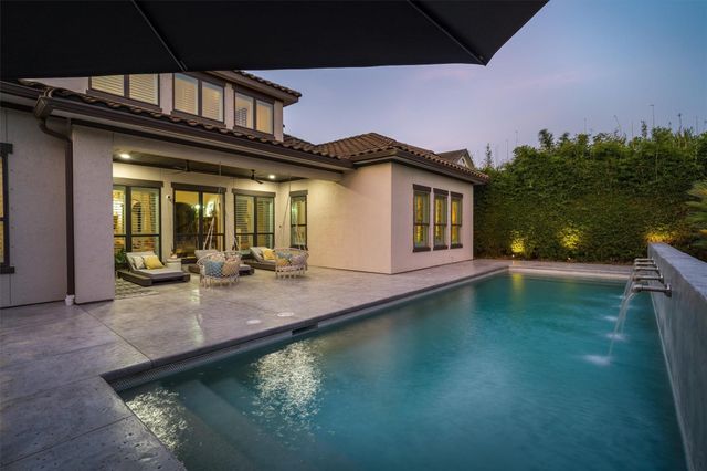 2761 San Nicolo Ln — Tuscan Lakes