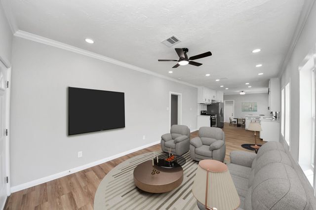 3321 Michigan St — East Baytown