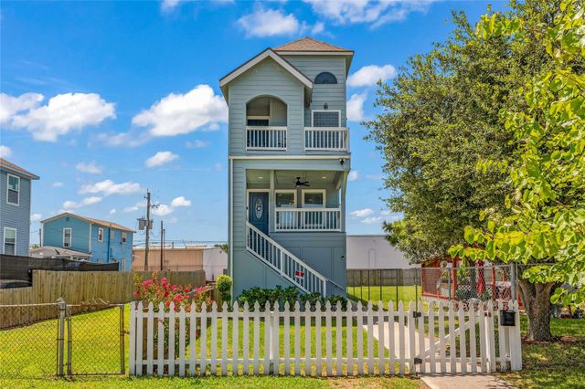 2811 Sealy St — Galveston Townsite